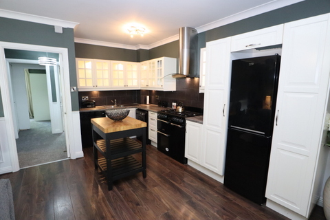 28 Seabury Lawns, Mornington, 2 Bedrooms Bedrooms, ,1 BathroomBathrooms,Apartment,SALE AGREED,28 Seabury Lawns,1726