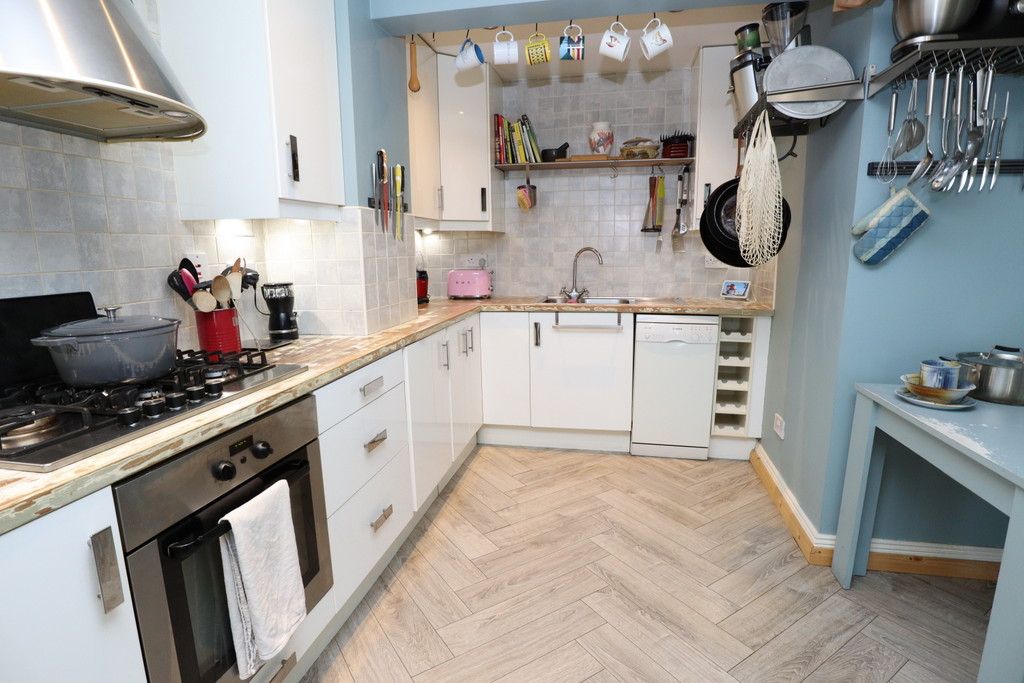 A92 RXF6, 2 Bedrooms Bedrooms, ,1 BathroomBathrooms,Residential,SOLD,1754