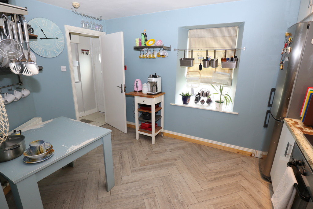 A92 RXF6, 2 Bedrooms Bedrooms, ,1 BathroomBathrooms,Residential,SOLD,1754