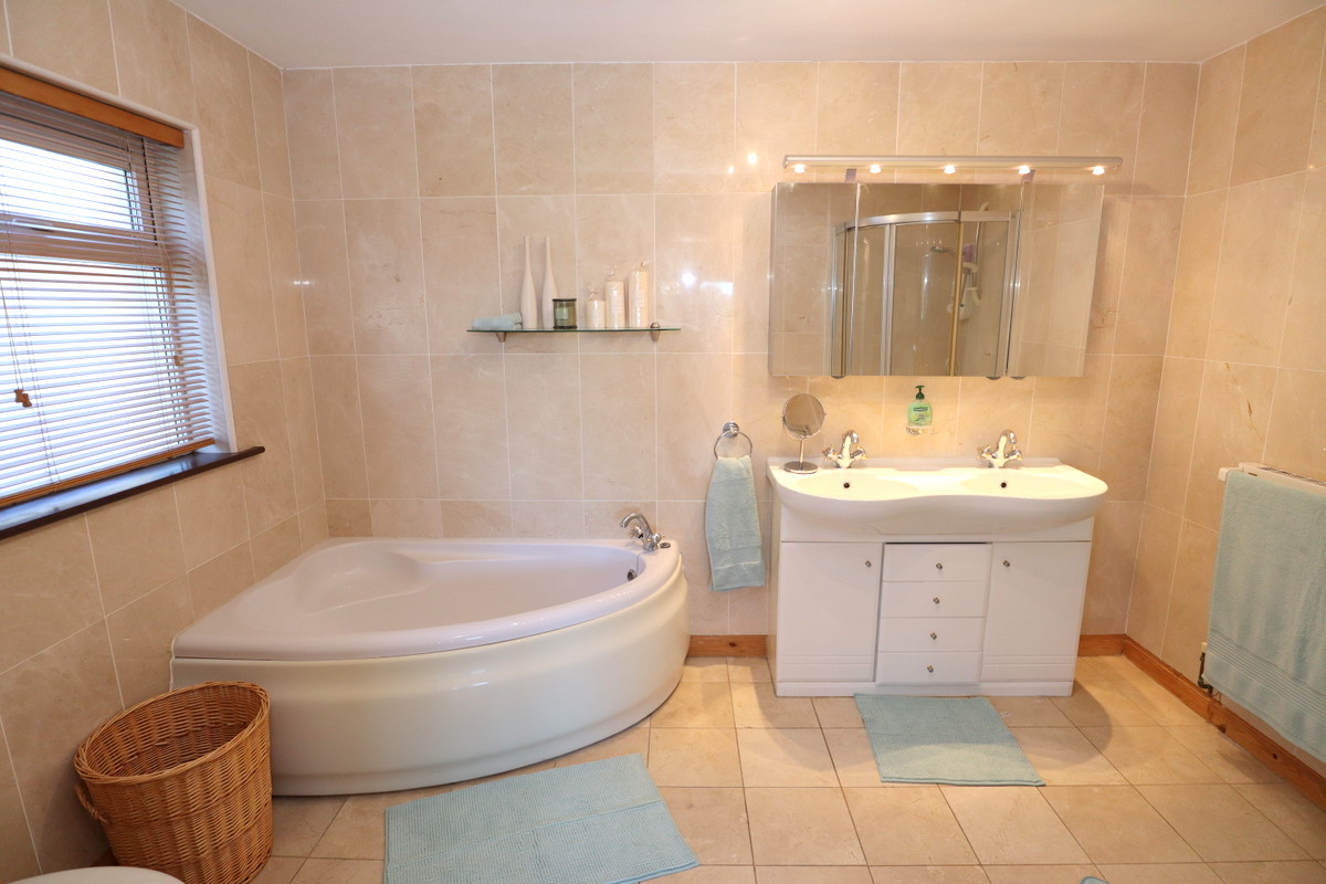 Drogheda, A92 DNW4, 5 Bedrooms Bedrooms, ,4 BathroomsBathrooms,Residential,SALE AGREED,1784