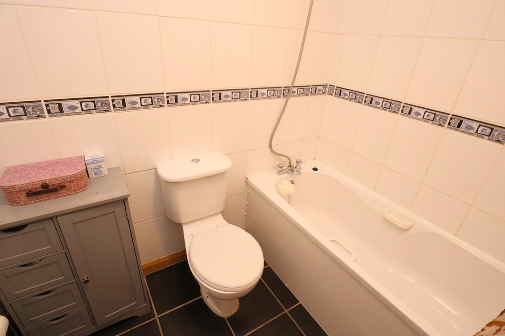 24 Park Grove, Drogheda, A92 NY74, 2 Bedrooms Bedrooms, ,2 BathroomsBathrooms,Residential,SALE AGREED,24 Park Grove,1805