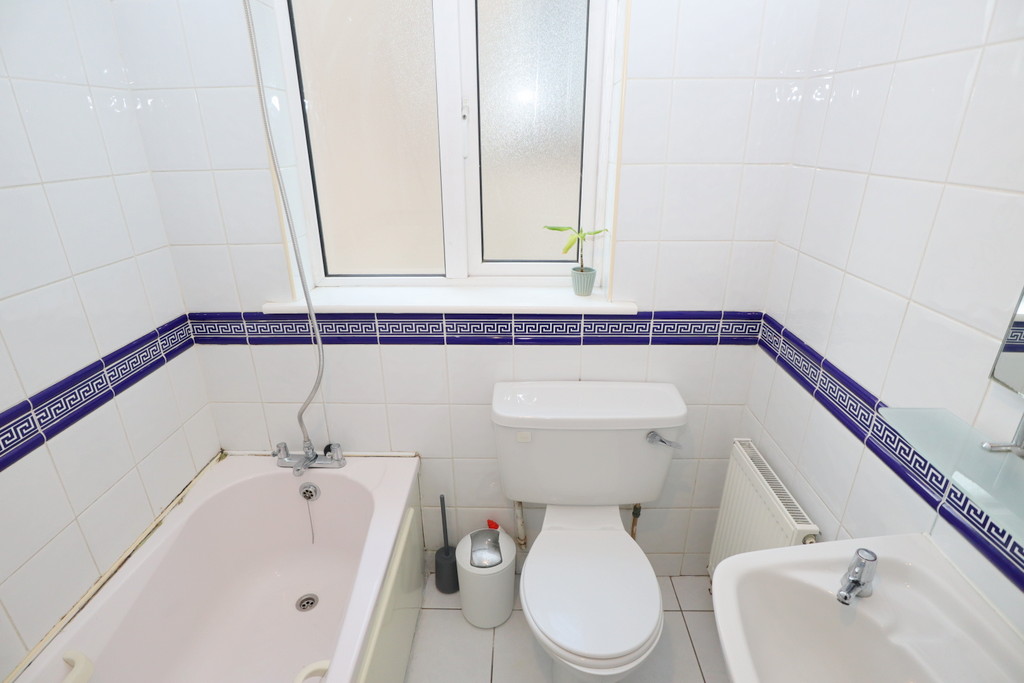 87 Shrewsbury Manor, Drogheda, A92 WV1C, 4 Bedrooms Bedrooms, ,3 BathroomsBathrooms,Residential,SALE AGREED,87 Shrewsbury Manor,1806 87 Shrewsbury Manor, Drogheda, A92 WV1C, 4 Bedrooms Bedrooms, ,3 BathroomsBathrooms,Residential,SALE AGREED,87 Shrewsbury Manor,1806